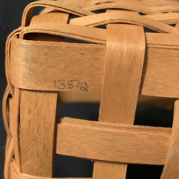 LONGABERGER 2007 Collectors Club Membership Basket - Picture 14 of 15